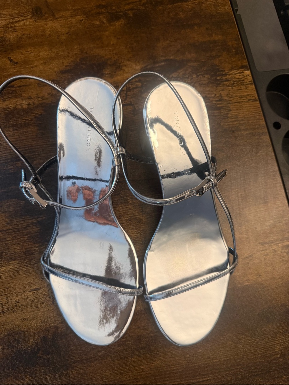 Tory Burch Silver Strappy Leather Sandals size 8